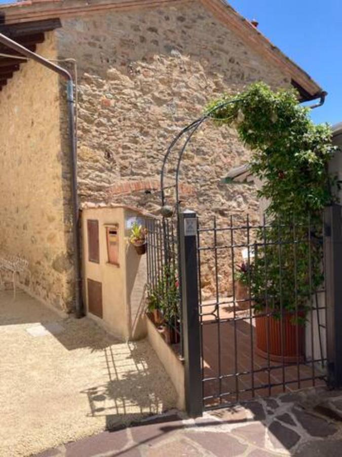 Gasthaus La Casina Delle Rondini Corsanico-Bargecchia Exterior foto