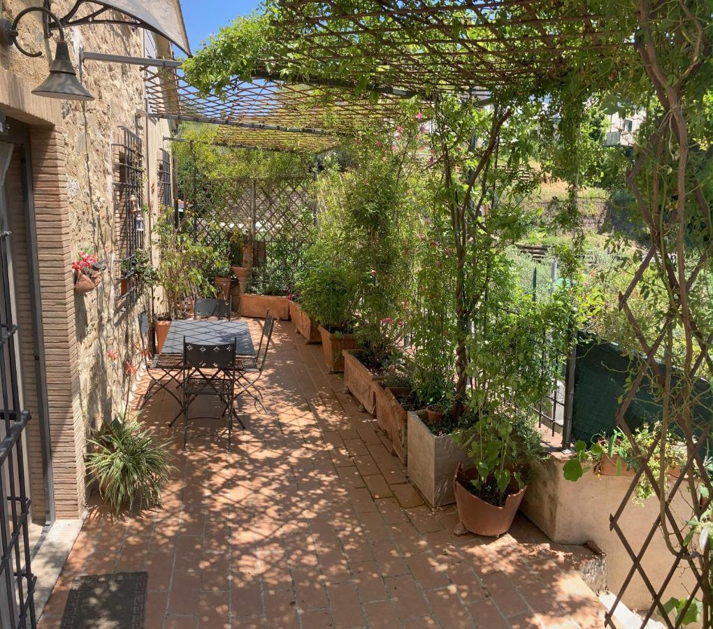 Gasthaus La Casina Delle Rondini Corsanico-Bargecchia Exterior foto